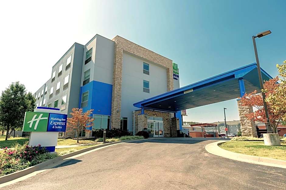 Holiday Inn Express and Suites Tahlequah By IHG
