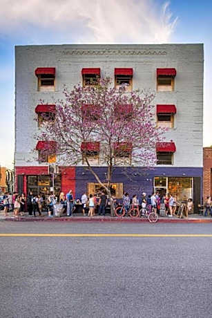 American Hotel