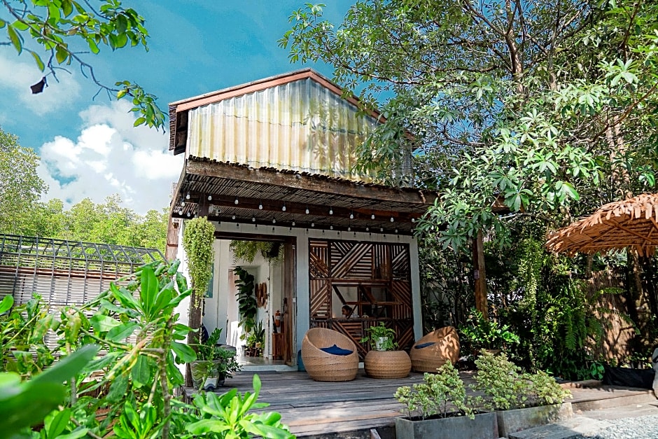 Escape Life Koh Kood