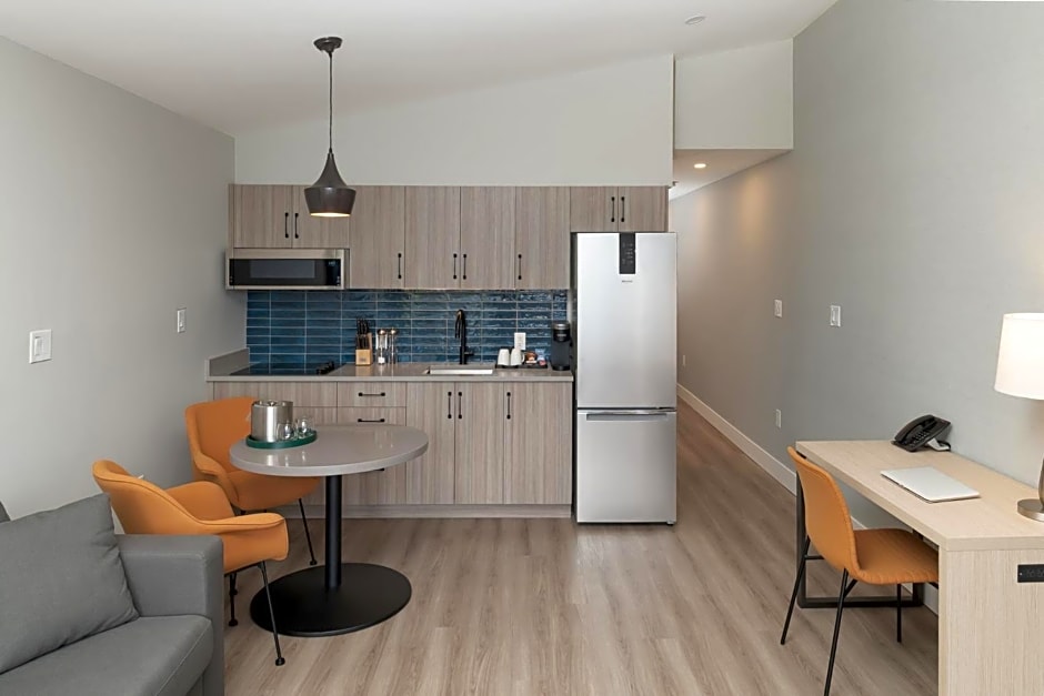 Harrison Beach Hotel