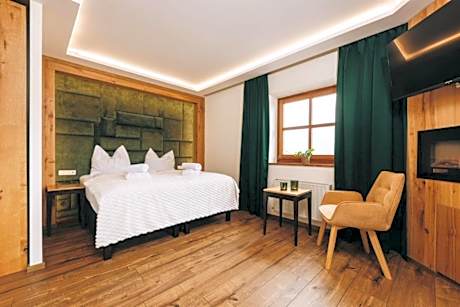 Hotel Gasthof Mitteregger - BEST PLACE in town with summercard included