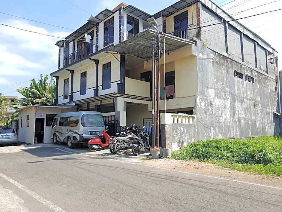 OYO Life 92622 Jatiluhur Kost Syariah