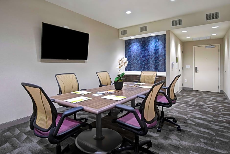 Home2 Suites by Hilton Dallas-Lewisville, TX