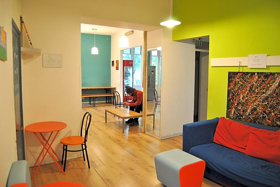 Balarm Hostel
