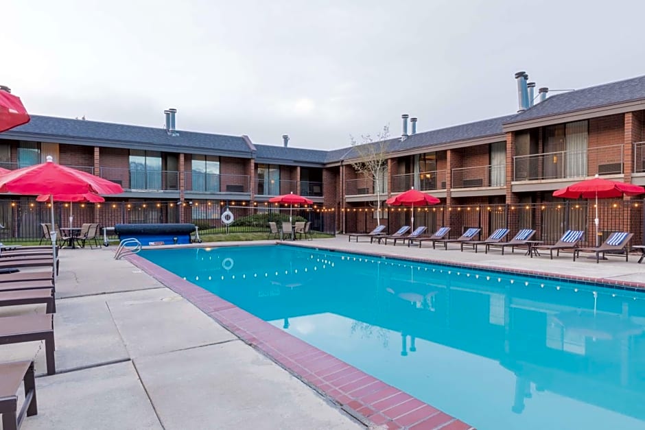 DoubleTree by Hilton Park City - The Yarrow