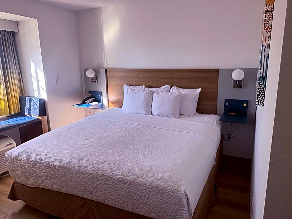 Microtel Inn & Suites by Wyndham Denver Airport