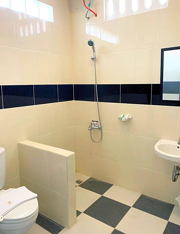 The Nalaya Hotel & Resto