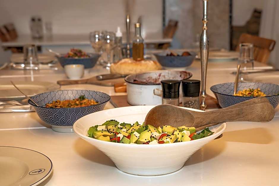 Oudrif Strawbale Retreat