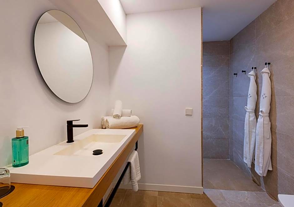 Las Gaviotas Suites Hotel & Spa