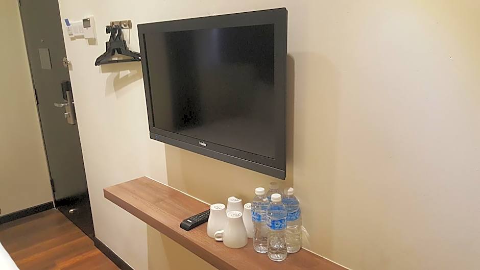 9 Square Hotel - Sri Kembangan