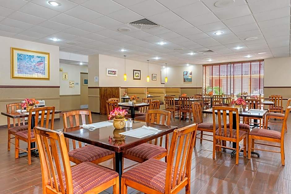 Quality Inn & Suites Conference Center