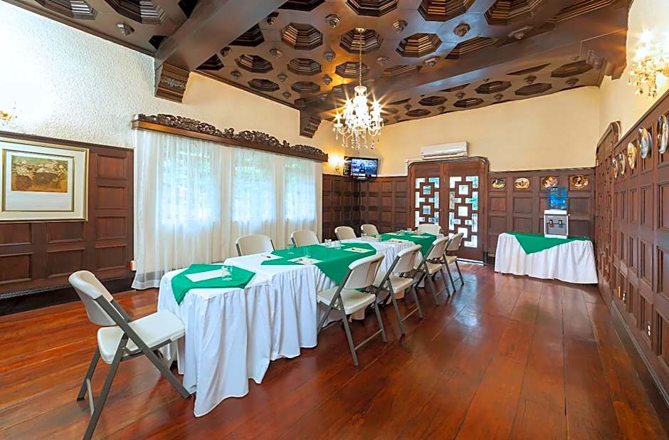 Hotel Stein Colonial