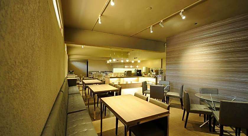 The Riverside Hotel Hengchun