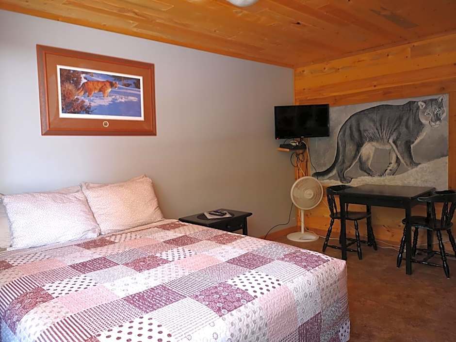 Overlook Inn & Cabins