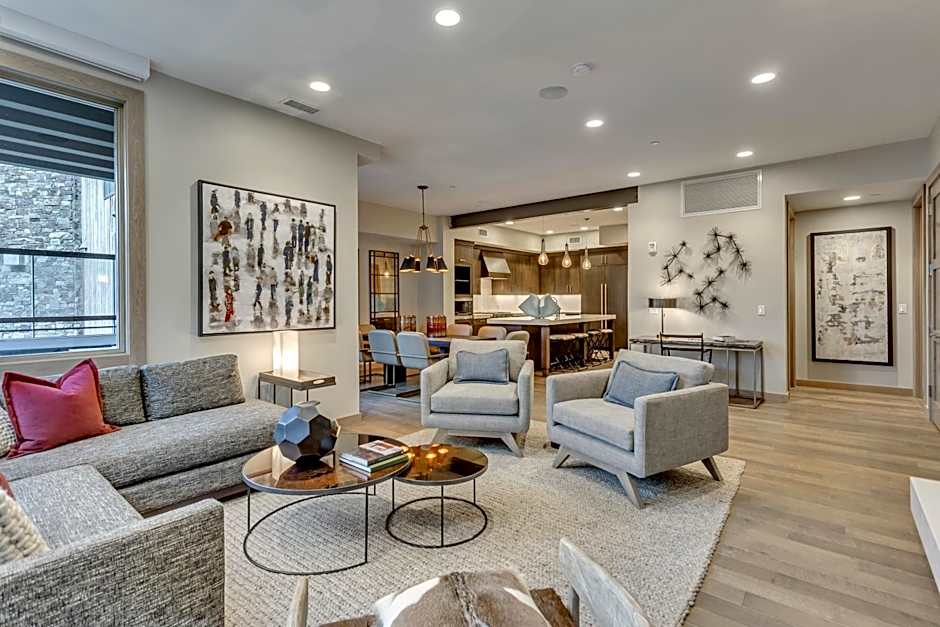 Stein Eriksen Residences