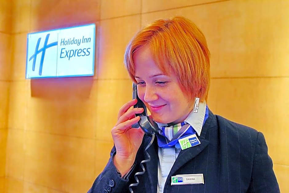 Holiday Inn Express Birmingham Redditch By IHG