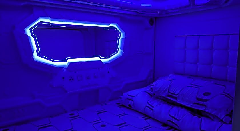 Space Cap Hotel