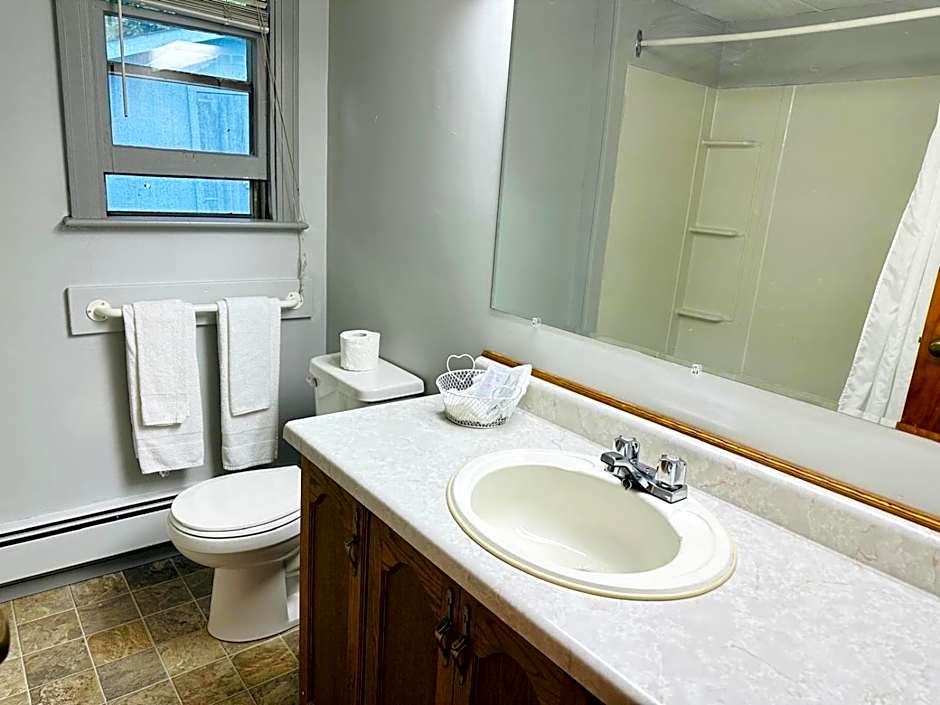 Stiles Motel Hill View