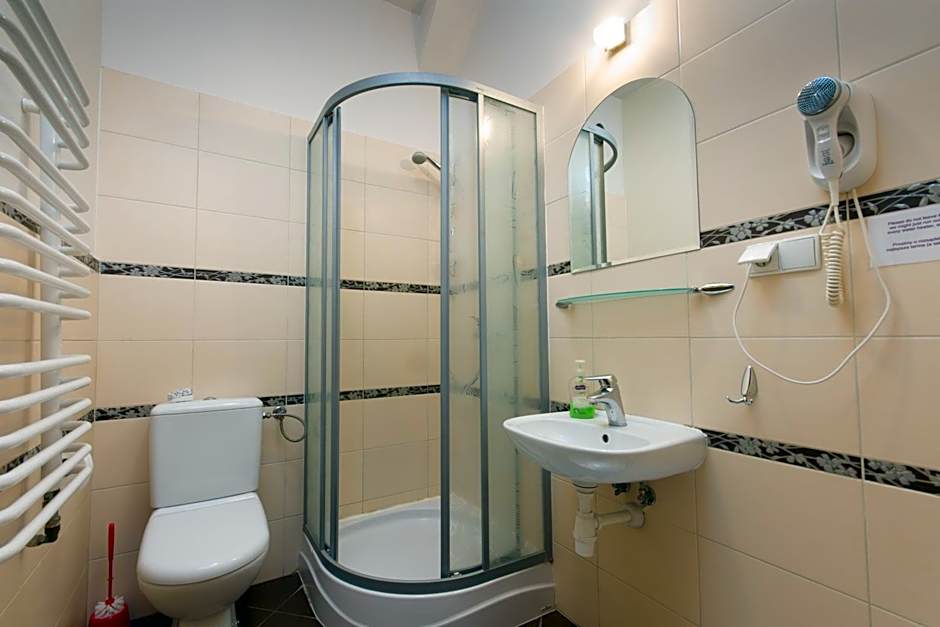 Helvetia Plus B&B - PRIVATE ROOMS and APARTMENTS