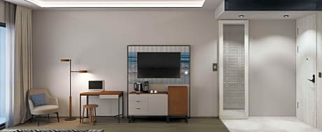 DELUXE FAMILY SUITE SWIM UP SEA SIDE (FAMILY ZONE)