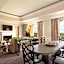 The Ritz-Carlton Naples, Tiburón
