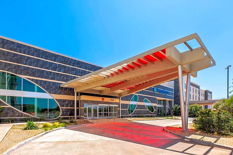 Days Inn & Suites by Wyndham Lubbock Medical Center