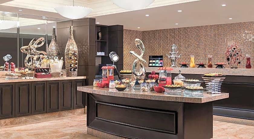 Crimson Hotel Filinvest City Manila