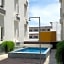 Nu Hotel