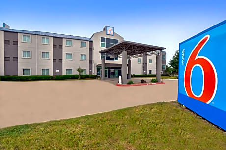 Motel 6-Benbrook, TX - Fort Worth