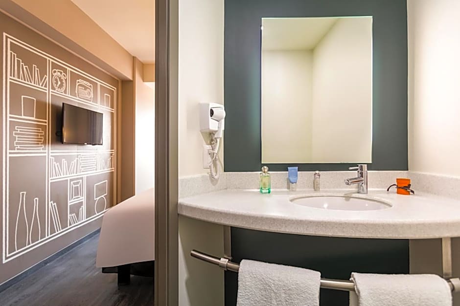 Ibis Mazatlan Marina