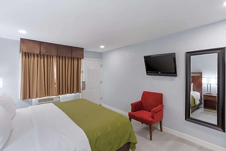 Quality Inn Redding near I-5