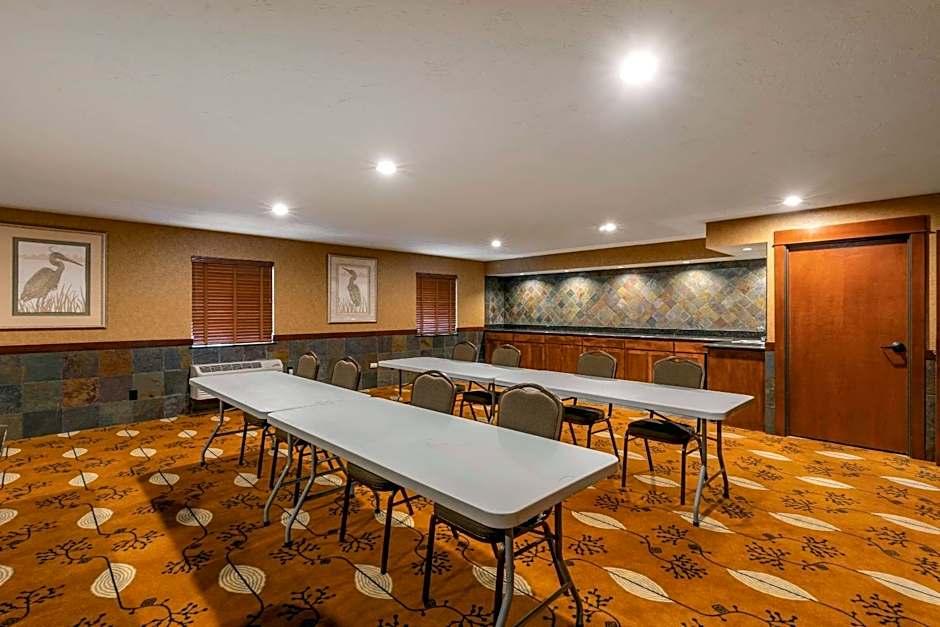 Lloyd Hotel Astoria Bayfront, Ascend Hotel Collection