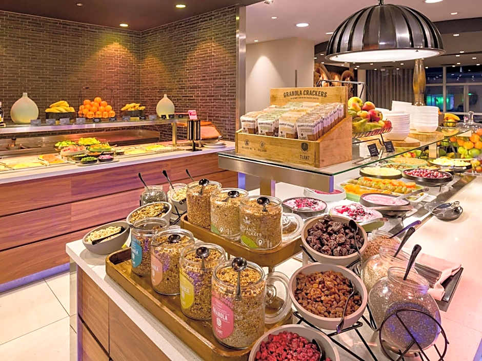 Mövenpick Hotel Amsterdam City Centre