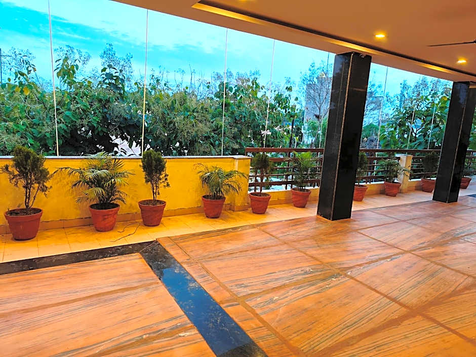Hotel Seven – Ahmedabad, TN