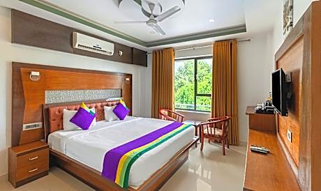 Treebo Premium Palmyra Milford, 2 Km From Alleppey Beach