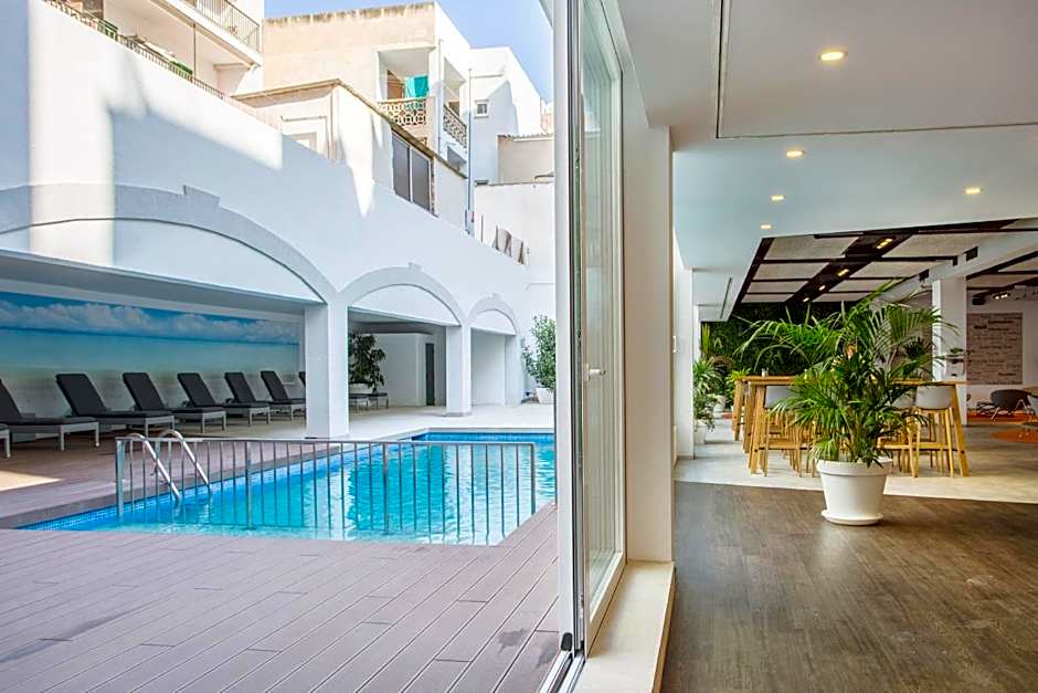Hotel Playas Arenal