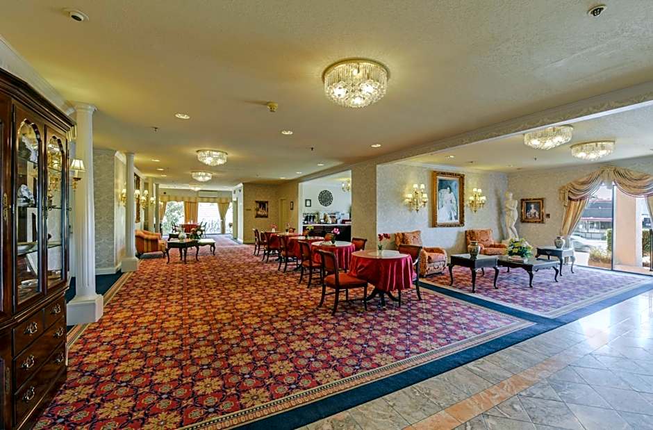 Carlyle Hotel