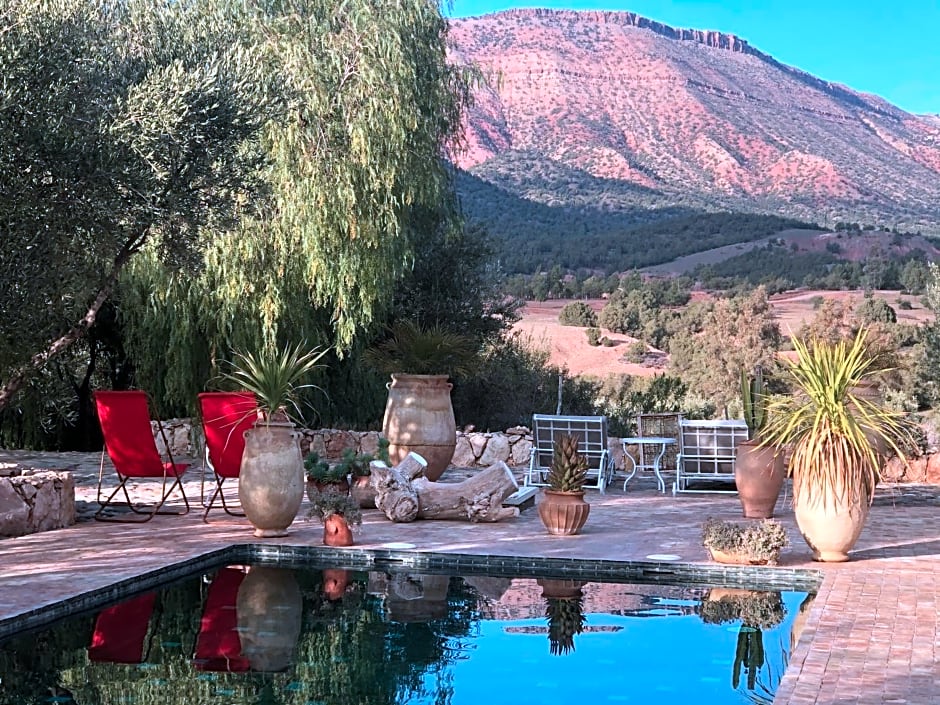 Sel d Ailleurs, Ouirgan - adults only