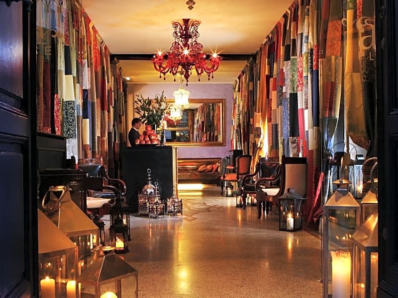 Ad Place Venice