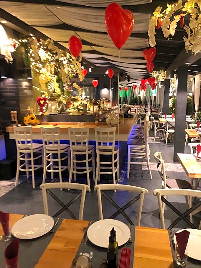 All Seasons Residence Design Hotel - Free parking