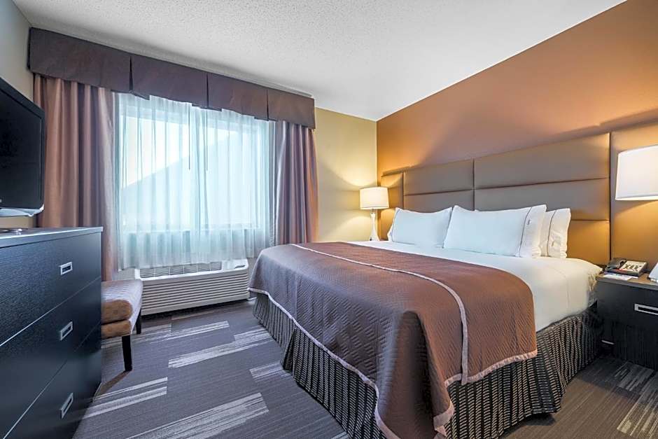 Holiday Inn Express Hotel & Suites St. Paul - Woodbury By IHG