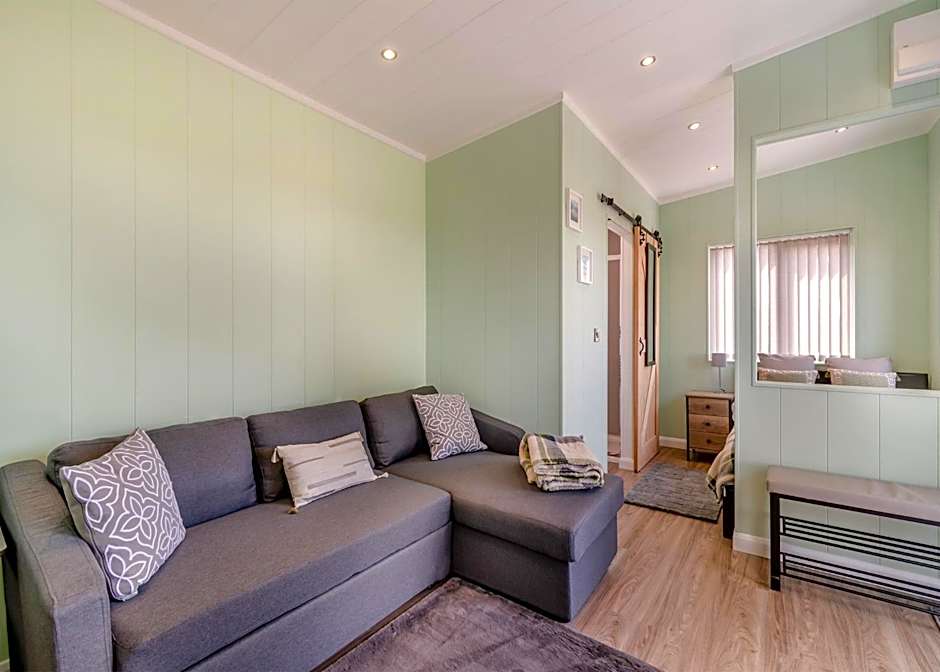 Calvesland Hideaway