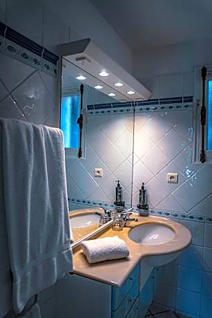 Double Room with Pool View