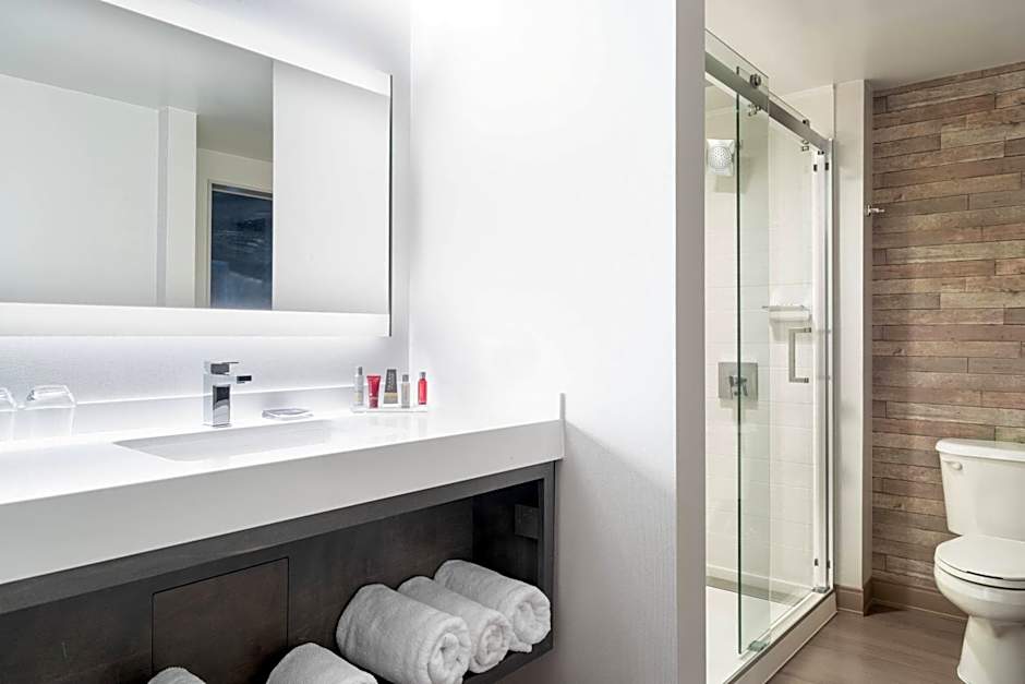 Mystic Marriott Hotel & Spa