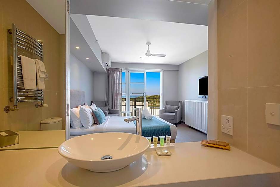 Deep Blue Hotel & Hot Springs