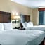 Clarion Hotel & Suites