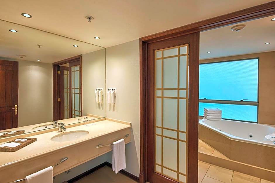 Plaza El Bosque Ebro