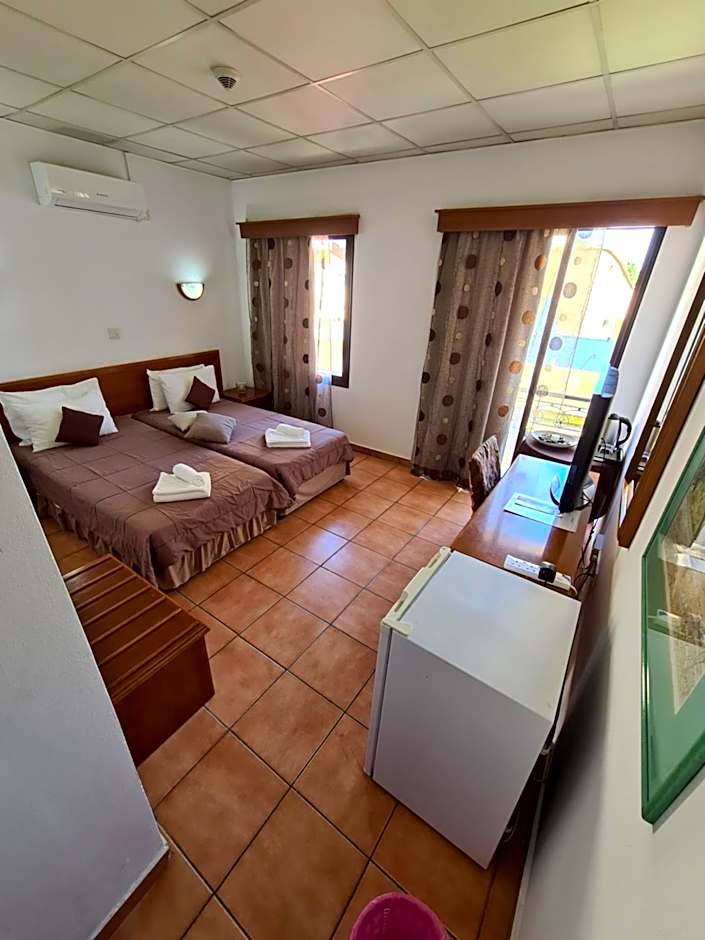 Metropole Hotel