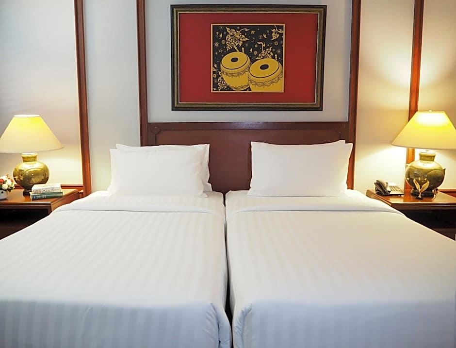 Photo 1 of 11 of Deluxe 1 King Bed or 2 Beds