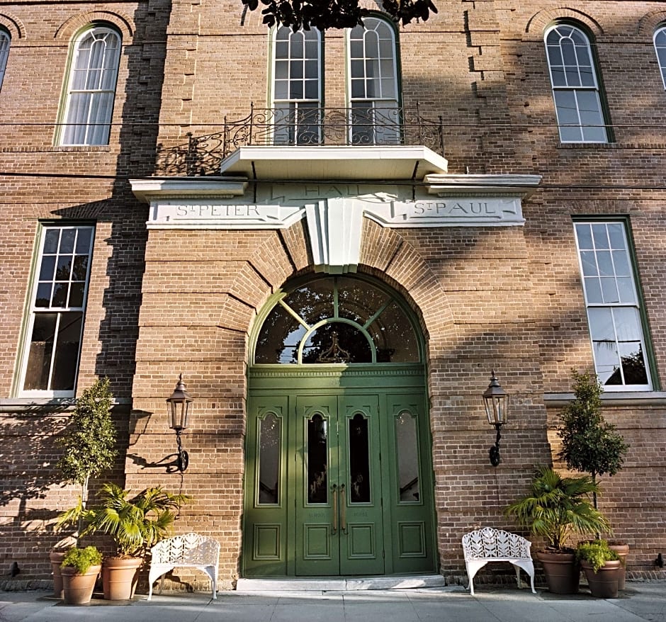 Hotel Peter and Paul